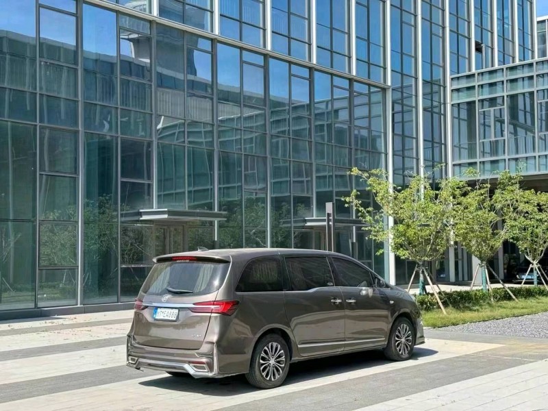 青岛21年别克GL89