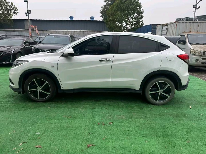 广州22年本田缤智6