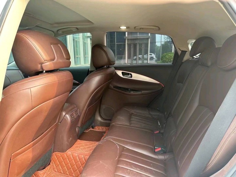 青島17年英菲尼迪QX505