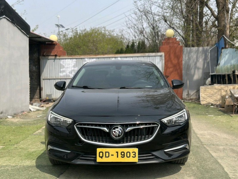 青岛20年别克君威1