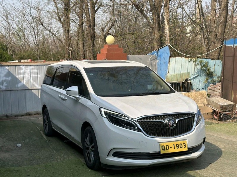 青岛21年别克GL84