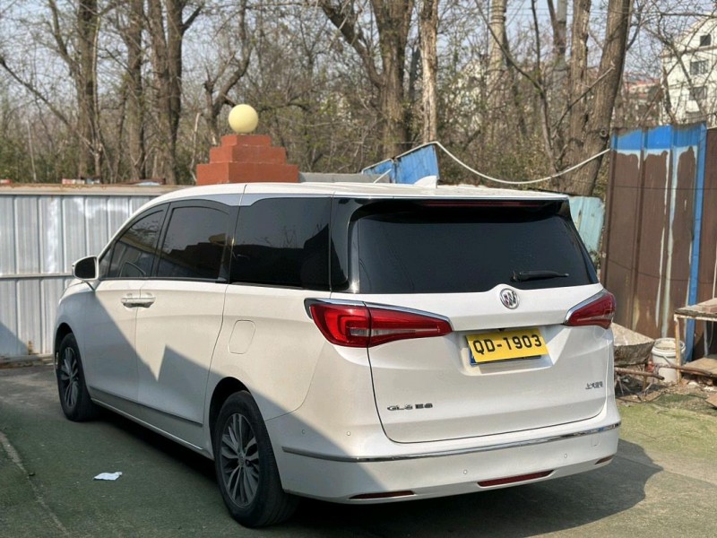 青岛21年别克GL87