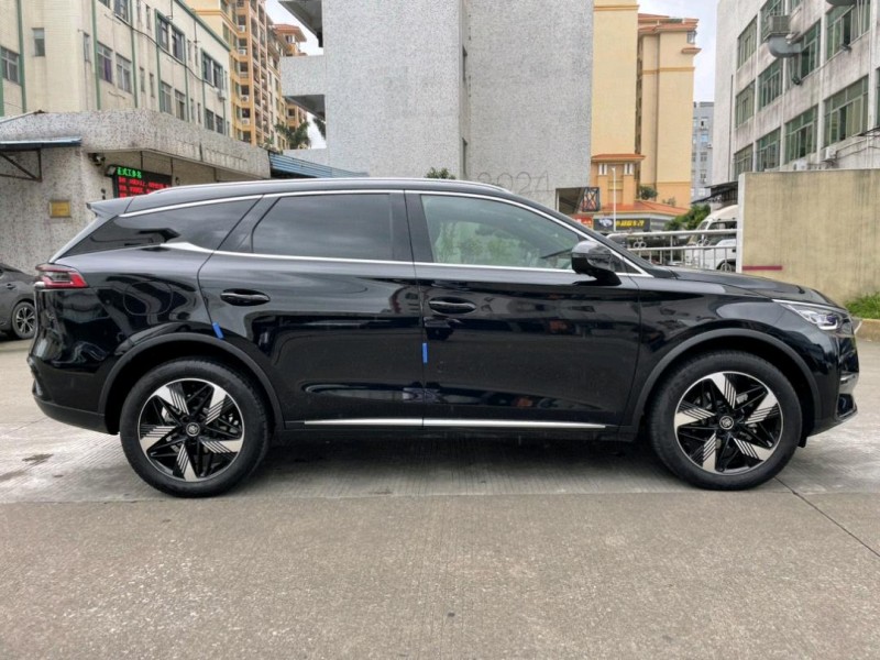 中山24年比亚迪唐2