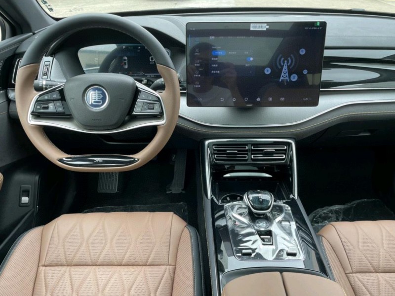 中山24年比亚迪唐9