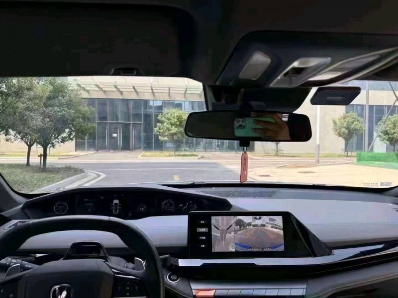 新余22年長安汽車UNI-V5