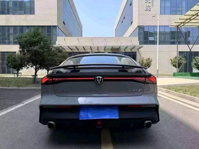 新余22年長安汽車UNI-V9