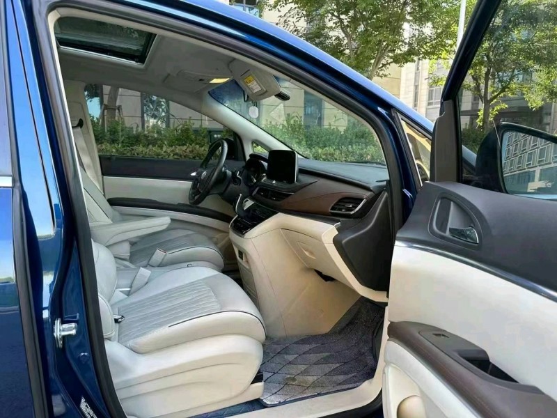 徐州23年别克GL85