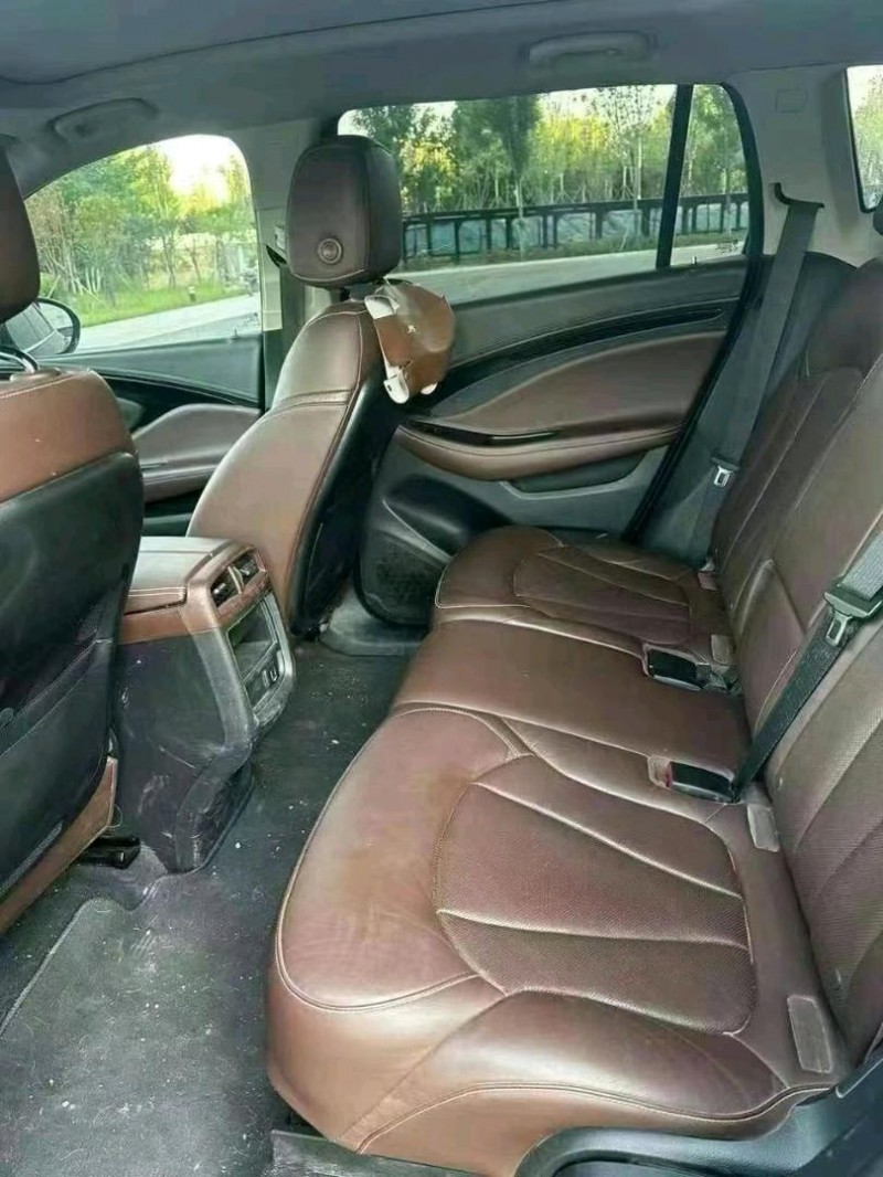 东营18年别克昂科威8