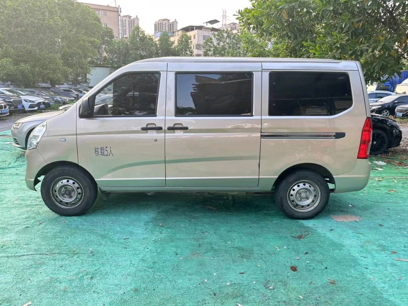 廣州21年五菱汽車宏光4
