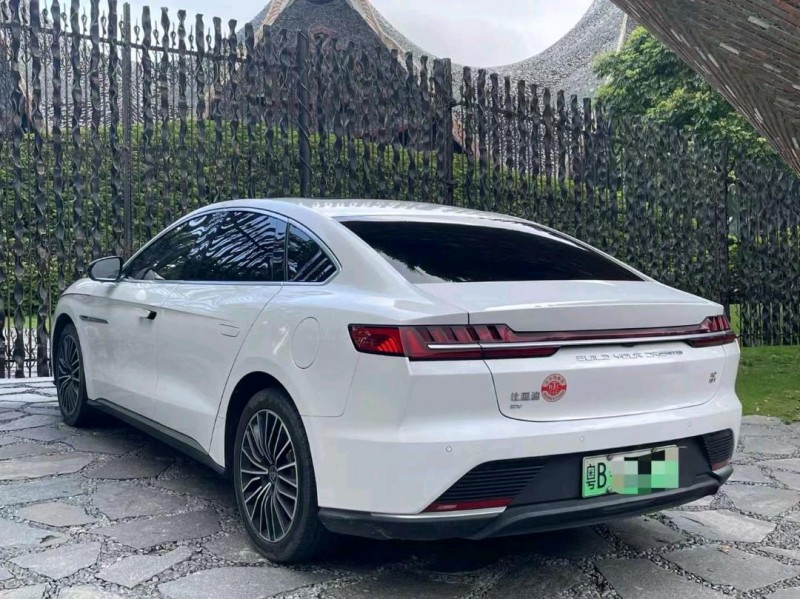 广州21年比亚迪汉7