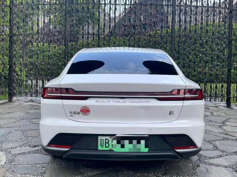 广州21年比亚迪汉9