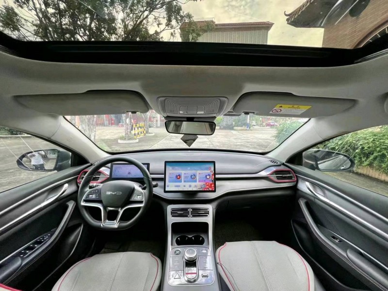 广州22年比亚迪驱逐舰4