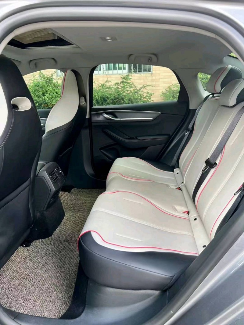 广州22年比亚迪驱逐舰6