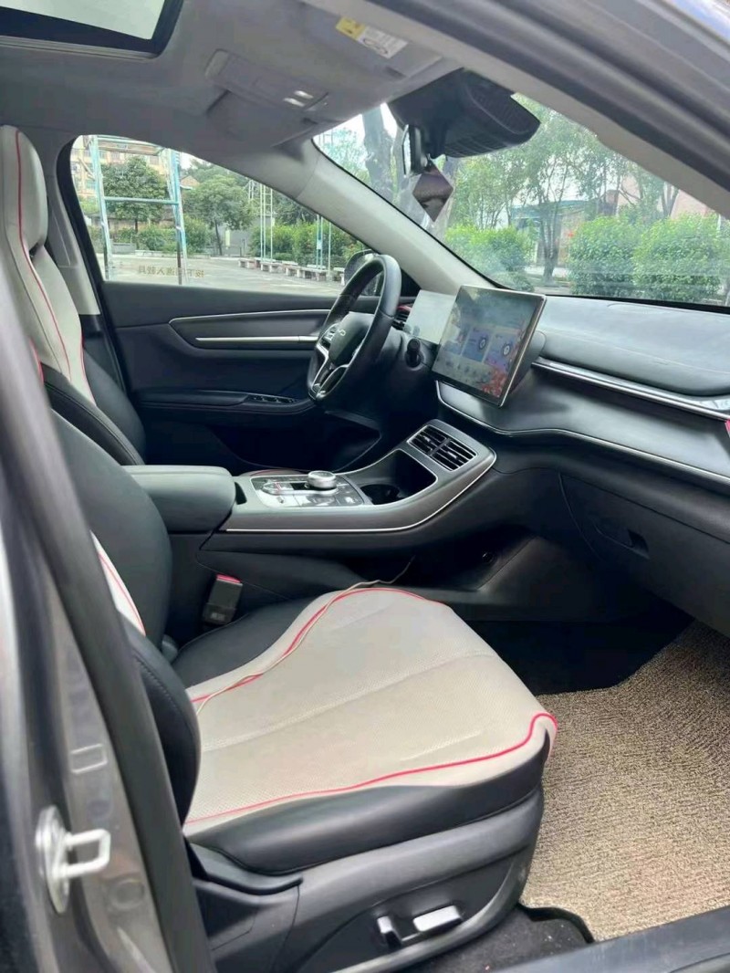 广州22年比亚迪驱逐舰8