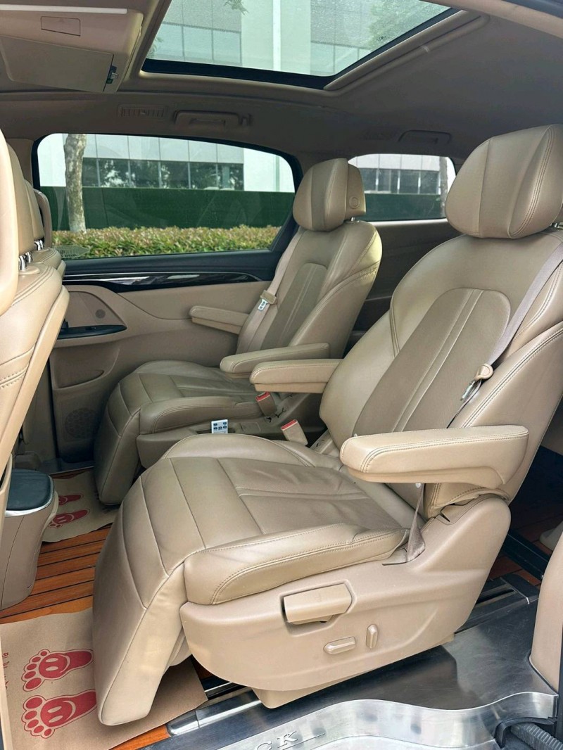 宿迁19年别克GL84