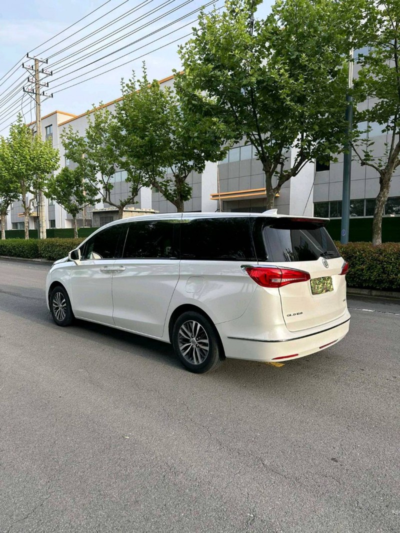 宿迁19年别克GL87