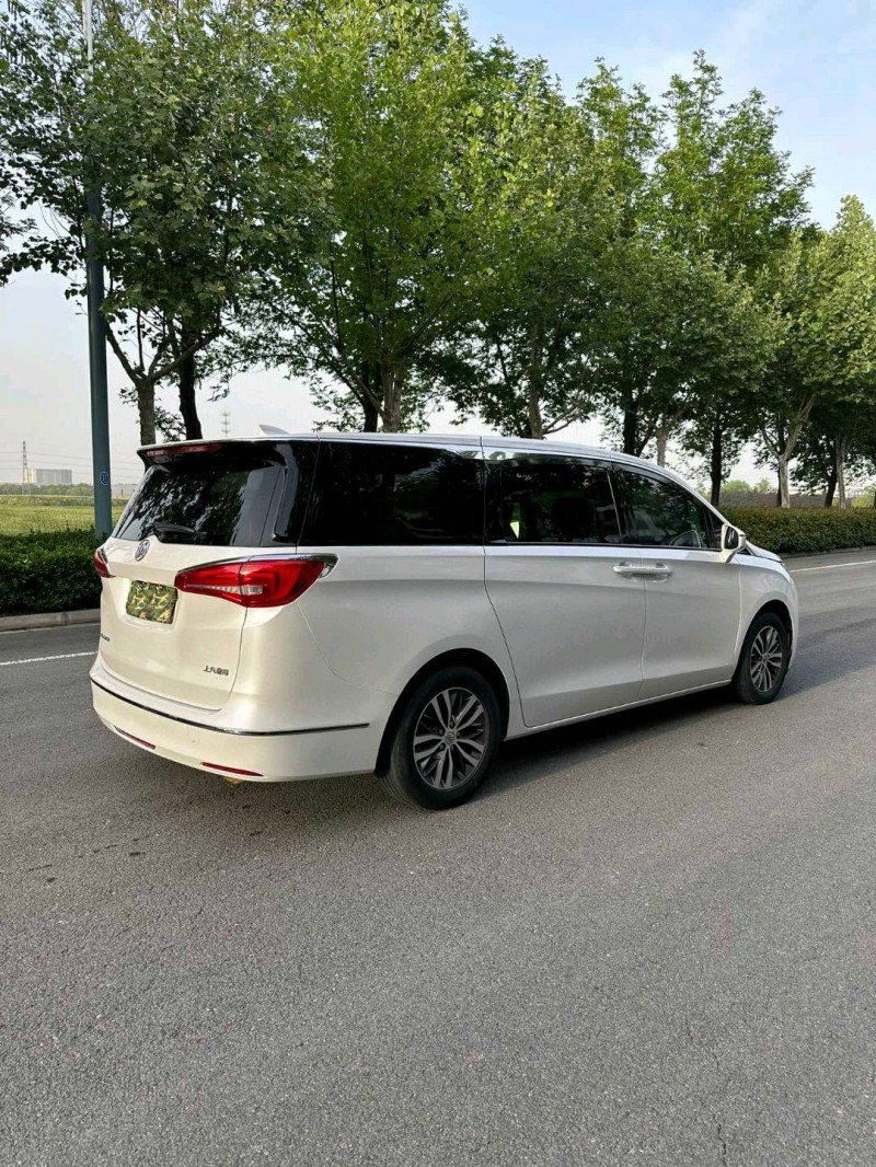 宿迁19年别克GL88