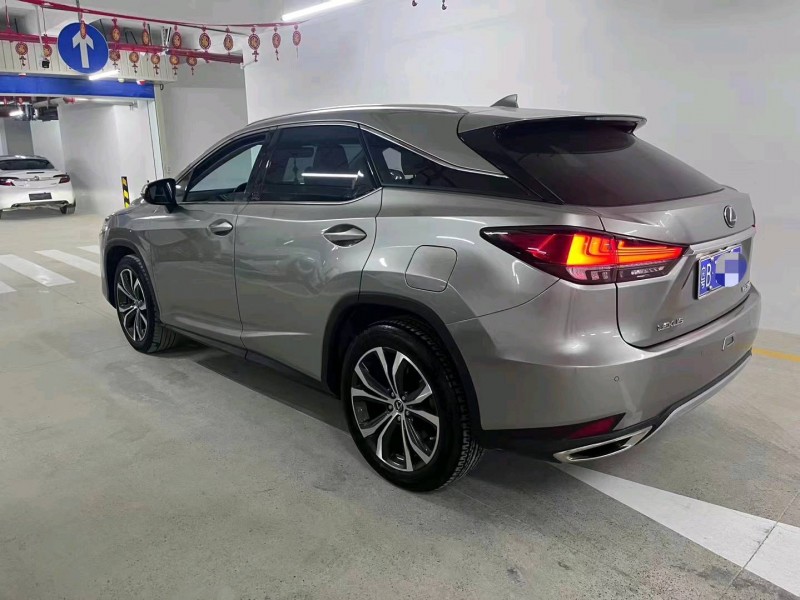 广州21年雷克萨斯RX8