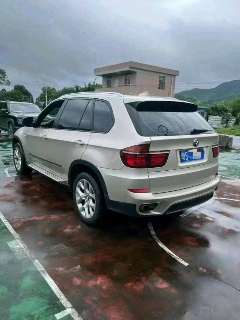 广州13年宝马X67