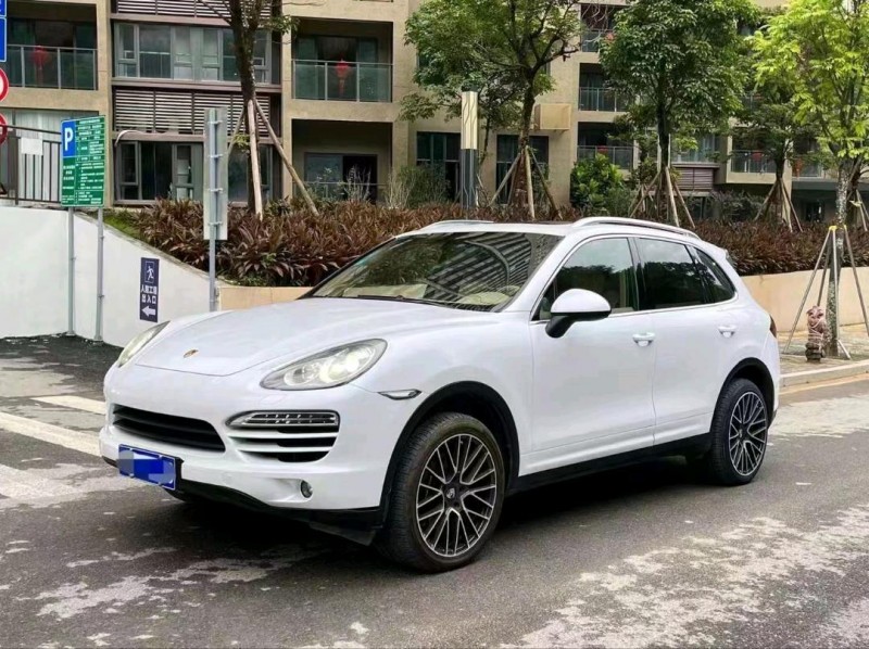 广州13年保时捷卡宴2