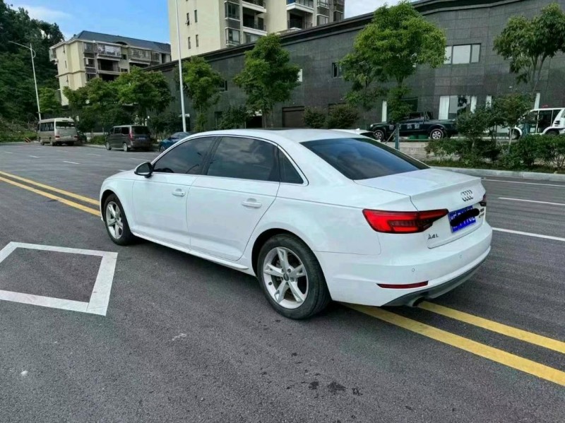 邵阳17年奥迪A4L5