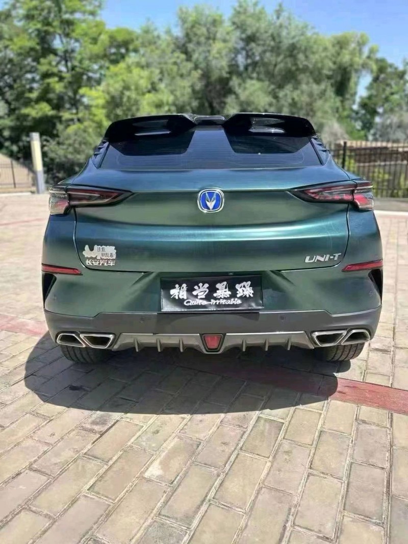 东营21年长安汽车UNI-T8
