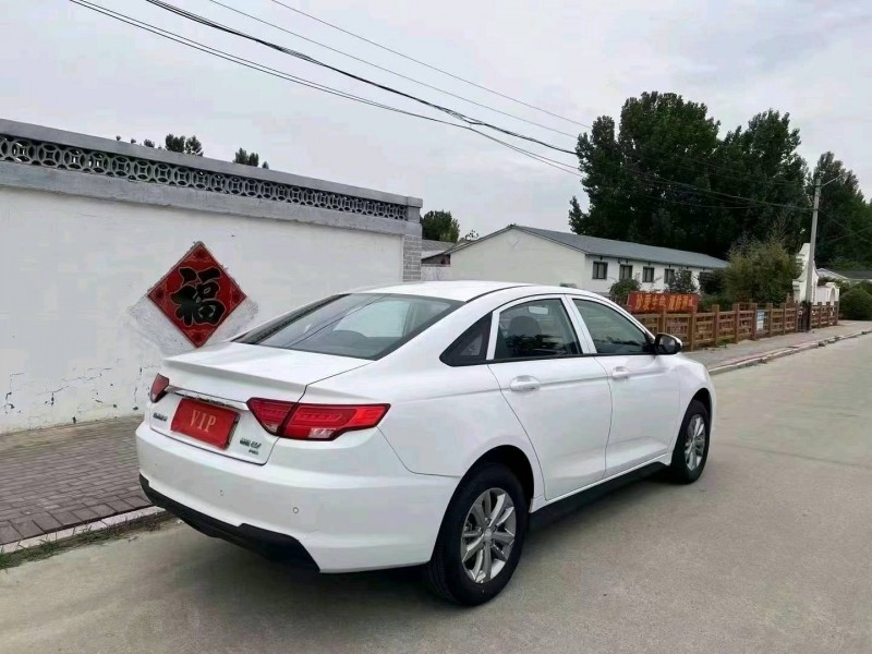 东营24年吉利帝豪EV4