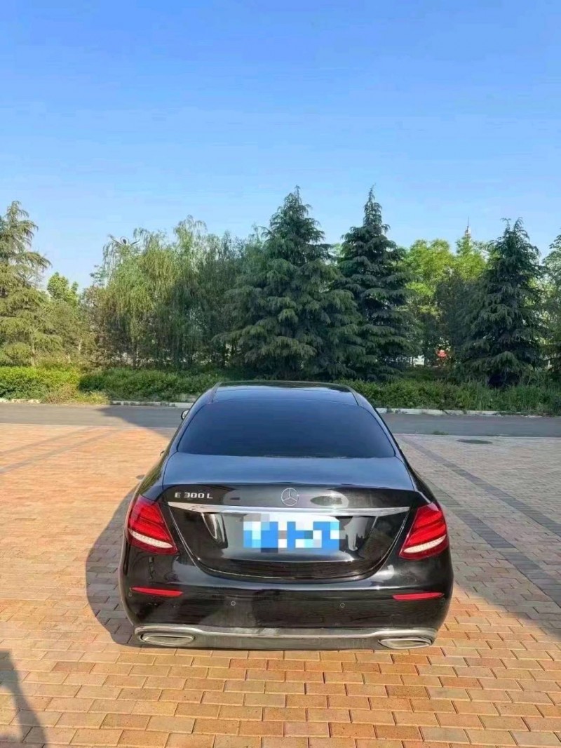 聊城20年奔驰E8