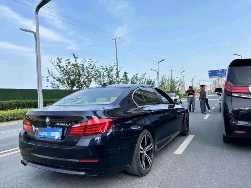 东营12年宝马5系4