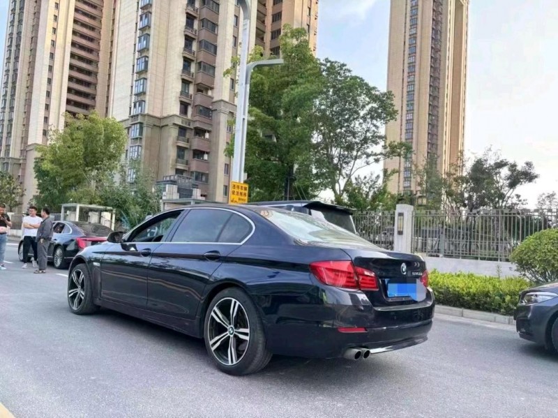 东营12年宝马5系9