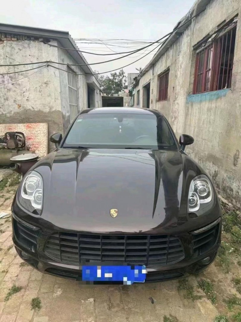 烟台16年保时捷Macan1