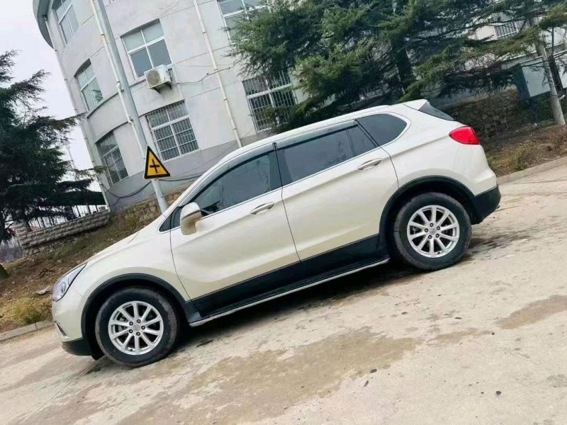 东营16年别克昂科威3