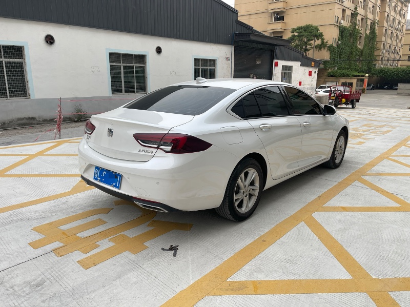 广州24年别克君威9