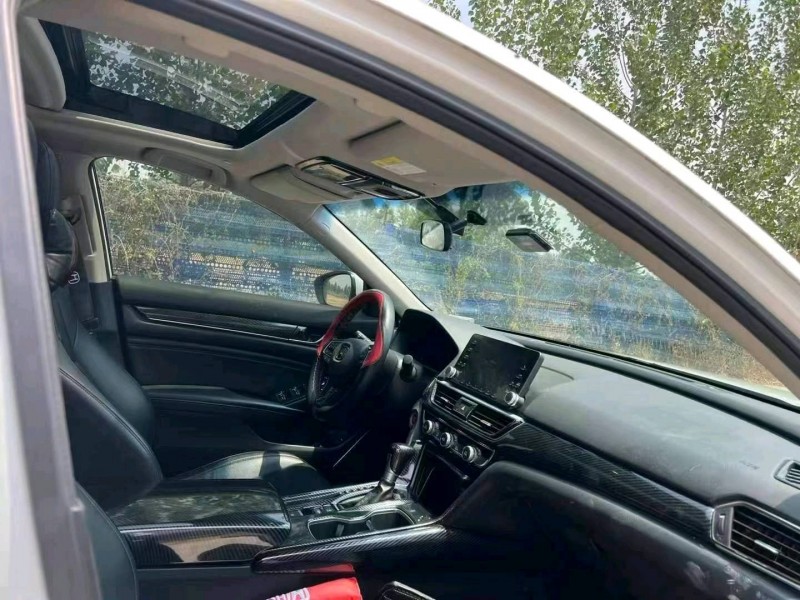 菏泽19年本田雅阁6