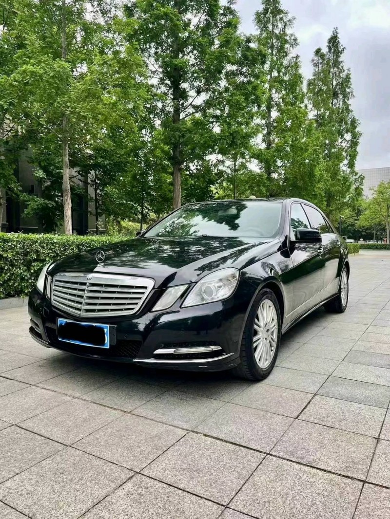 烟台13年奔驰E2
