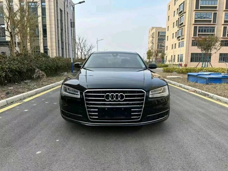 徐州18年奥迪A8L1