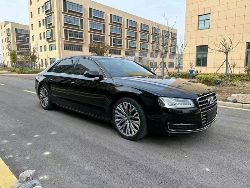 徐州18年奥迪A8L2