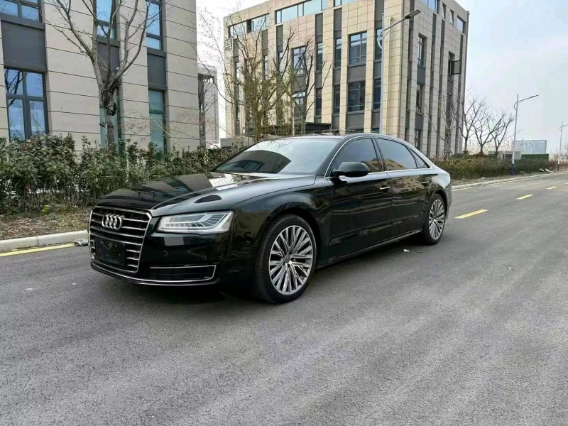 徐州18年奥迪A8L3