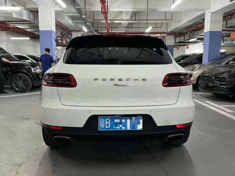 深圳16年保时捷Macan7