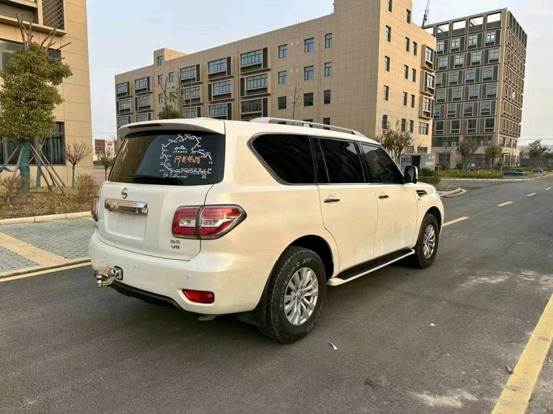 徐州17年日产途乐8