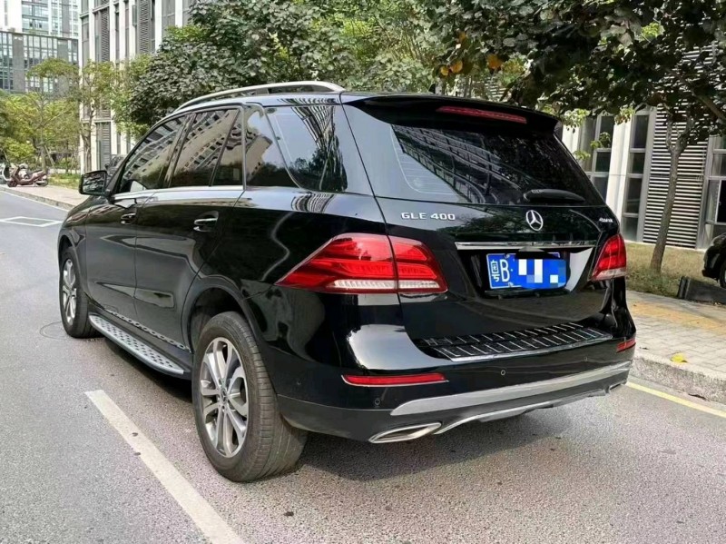 广州19年奔驰GLE7