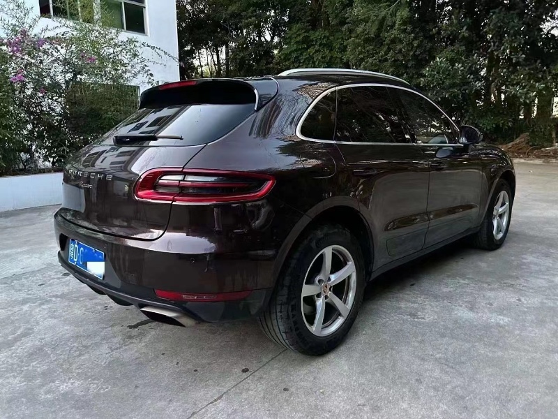 深圳16年保时捷Macan9