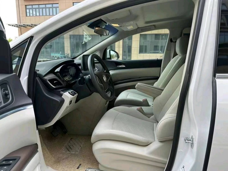 徐州23年别克GL86