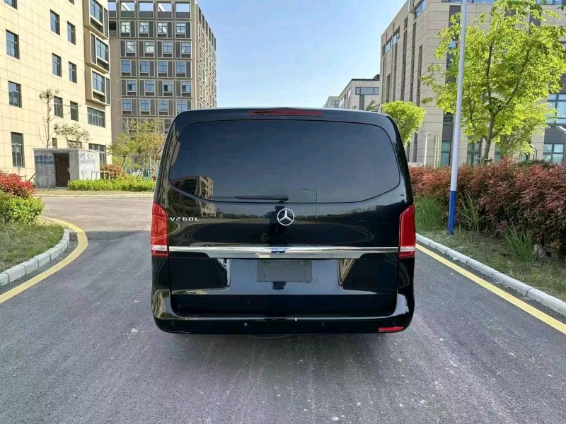 徐州17年奔驰V9