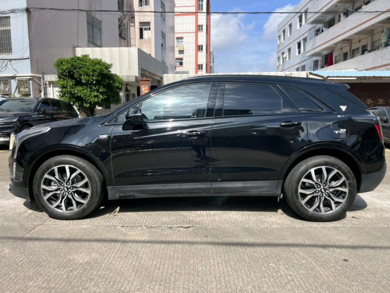 中山23年凯迪拉克XT53