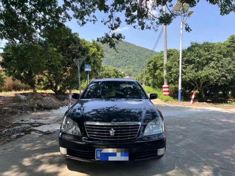 广州06年丰田皇冠1