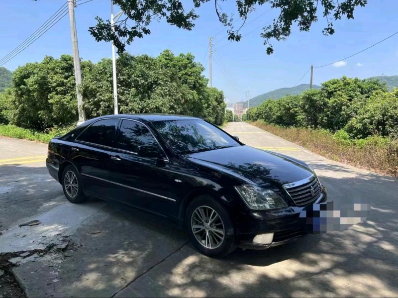 广州06年丰田皇冠2