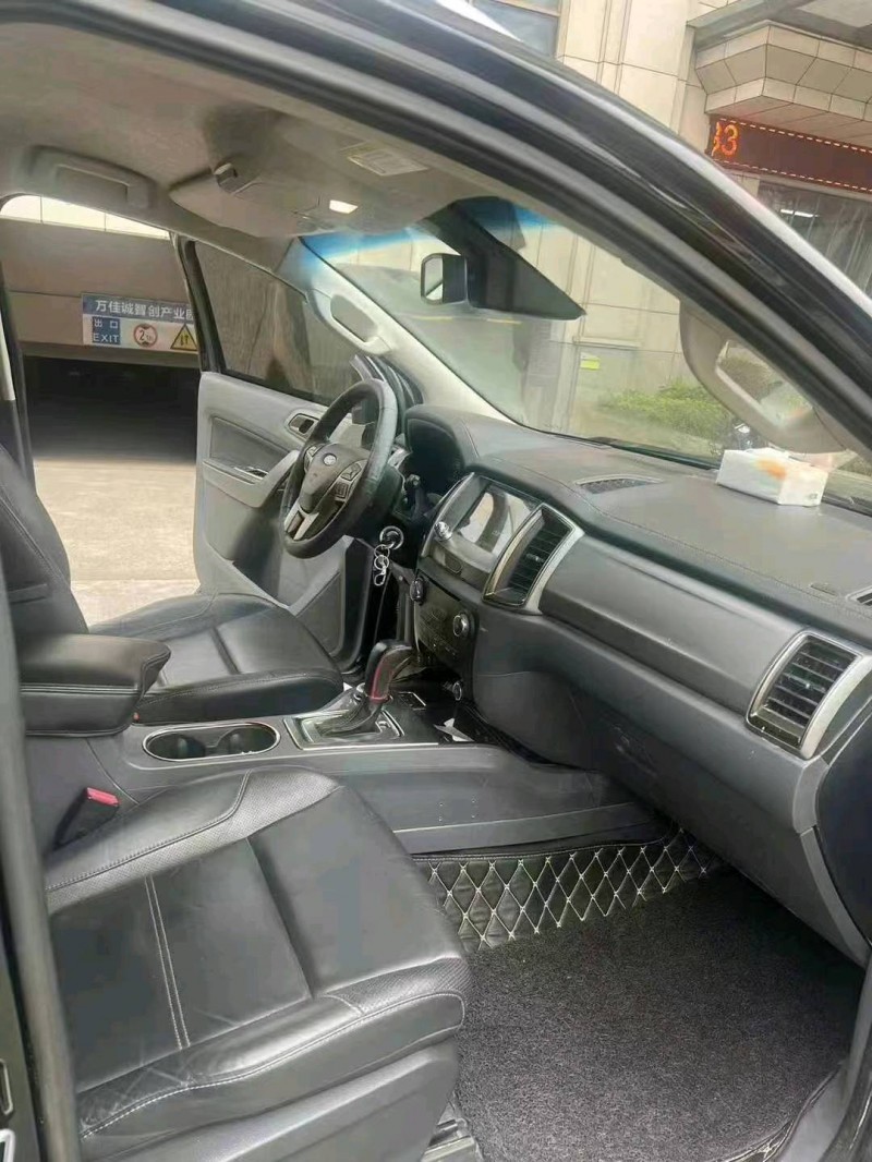 广州17年福特撼路者8