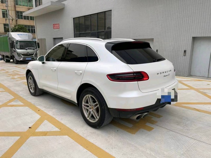 广州15年保时捷Macan8