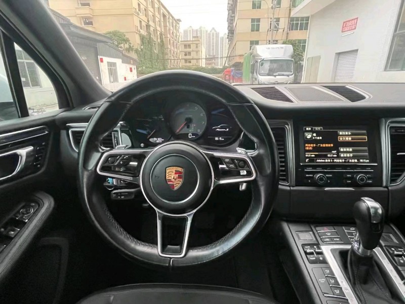 广州15年保时捷Macan9